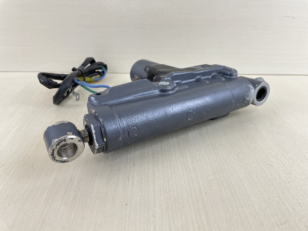 2003 Yamaha 15HP 4 Stroke Outboard Power Trim Tilt Unit Assembly 69A-43840-00-4D