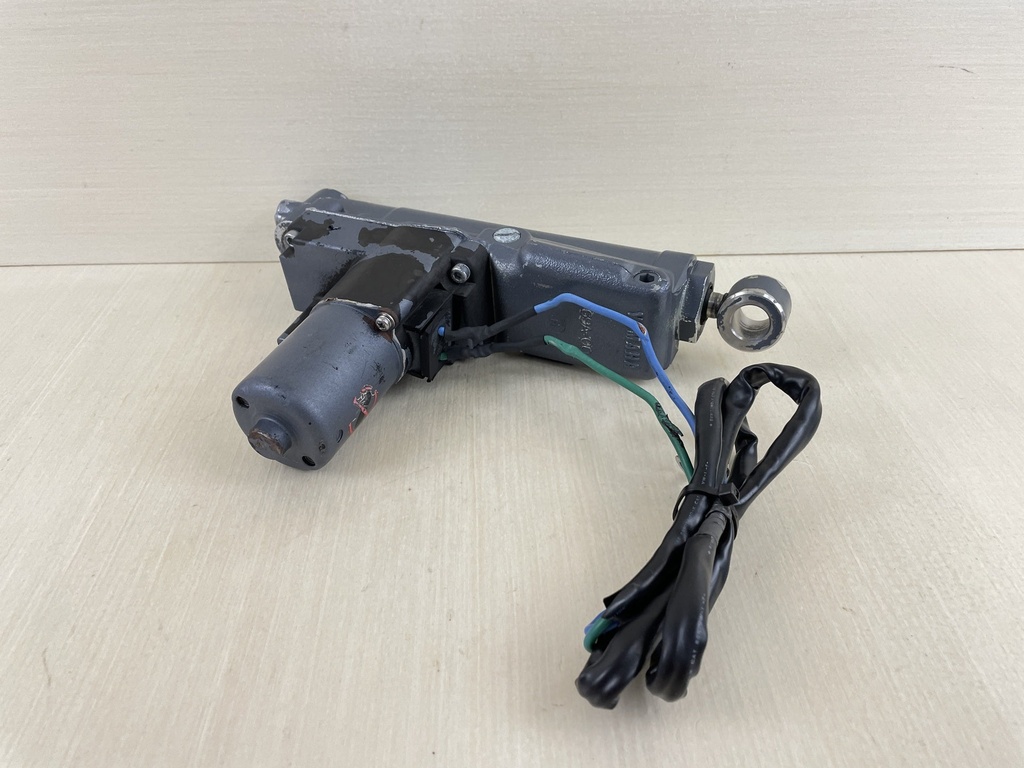 2003 Yamaha 15HP 4 Stroke Outboard Power Trim Tilt Unit Assembly 69A-43840-00-4D