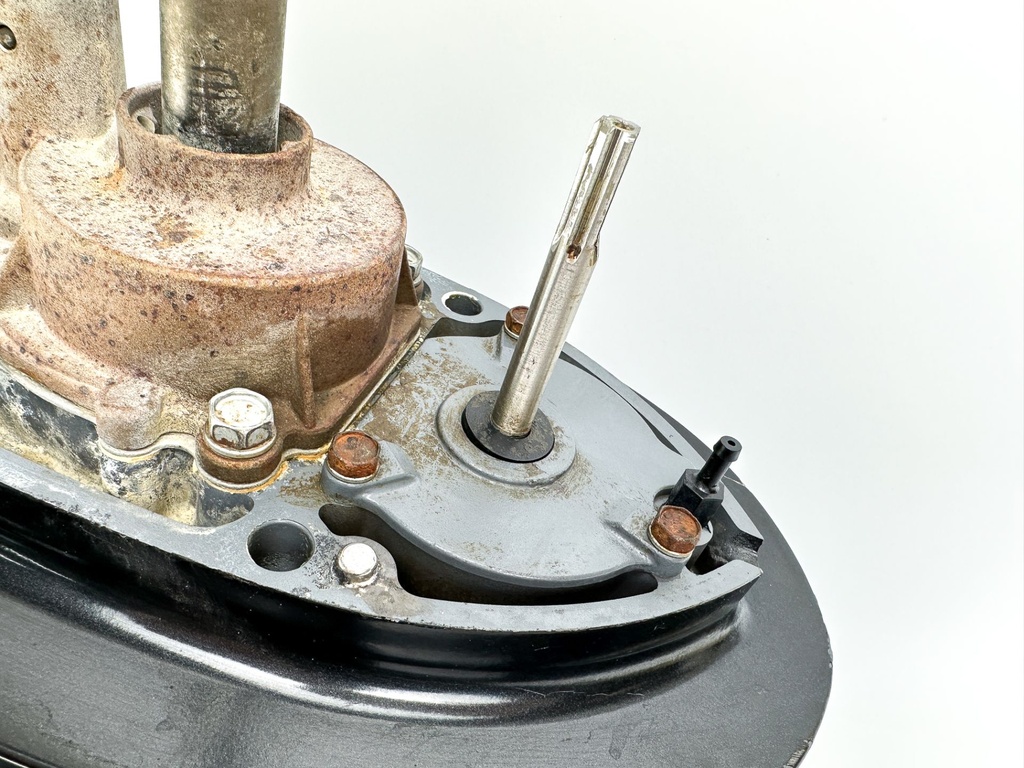 2001-18 Suzuki 115 140 HP 4 Stroke Outboard 25" XL Long Lower Unit Gear Case