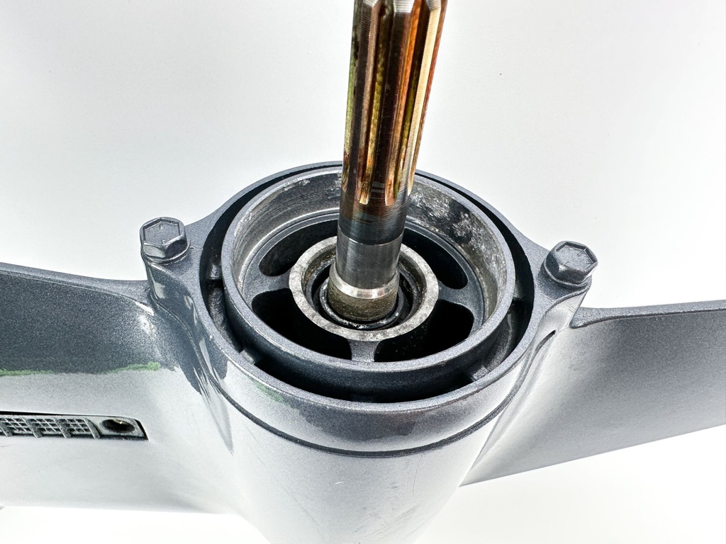 01-2010 Yamaha 8HP 4 Stroke Outboard 20" Lower Unit High Thrust Gear Case