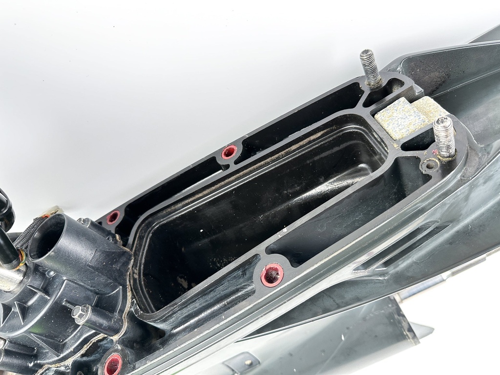 Evinrude Etec G2 150 175 200HP 2.7L Lower Unit Gear Case 5011636 SLX 2:16:1