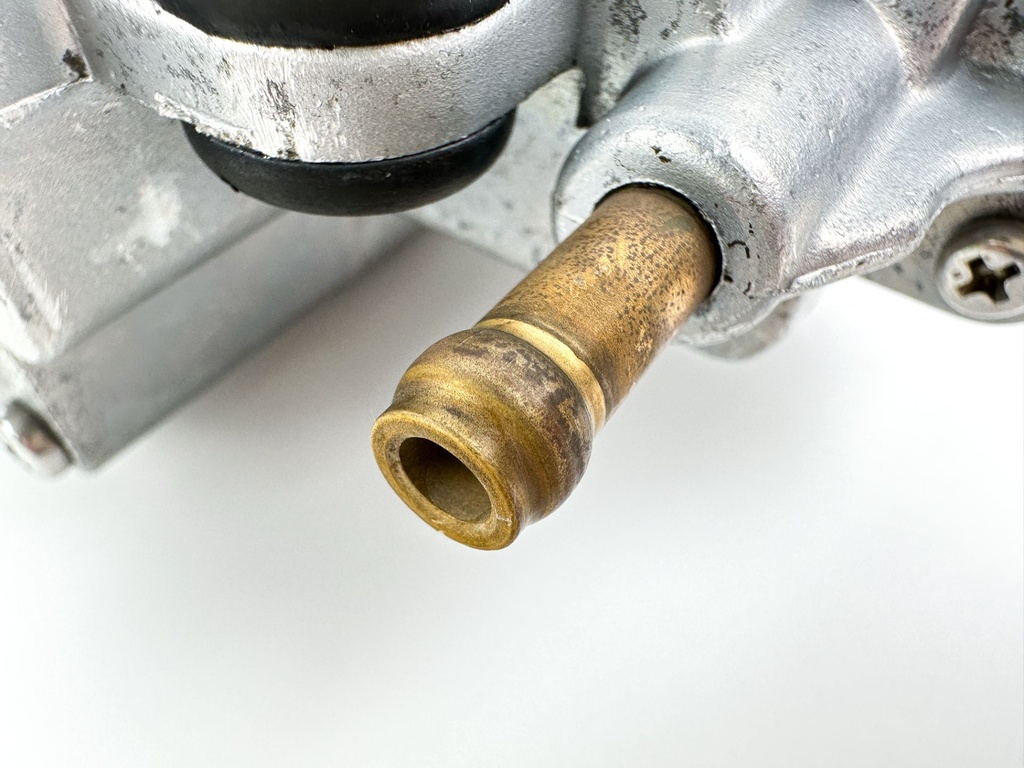 2000 Evinrude 70 HP 4 Stroke Outboard Vapor Separator Tank VST 15600-99EV2 OEM