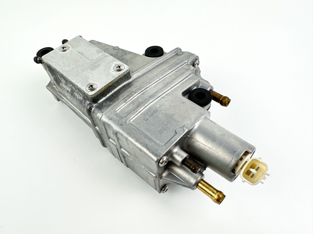 2000 Evinrude 70 HP 4 Stroke Outboard Vapor Separator Tank VST 15600-99EV2 OEM