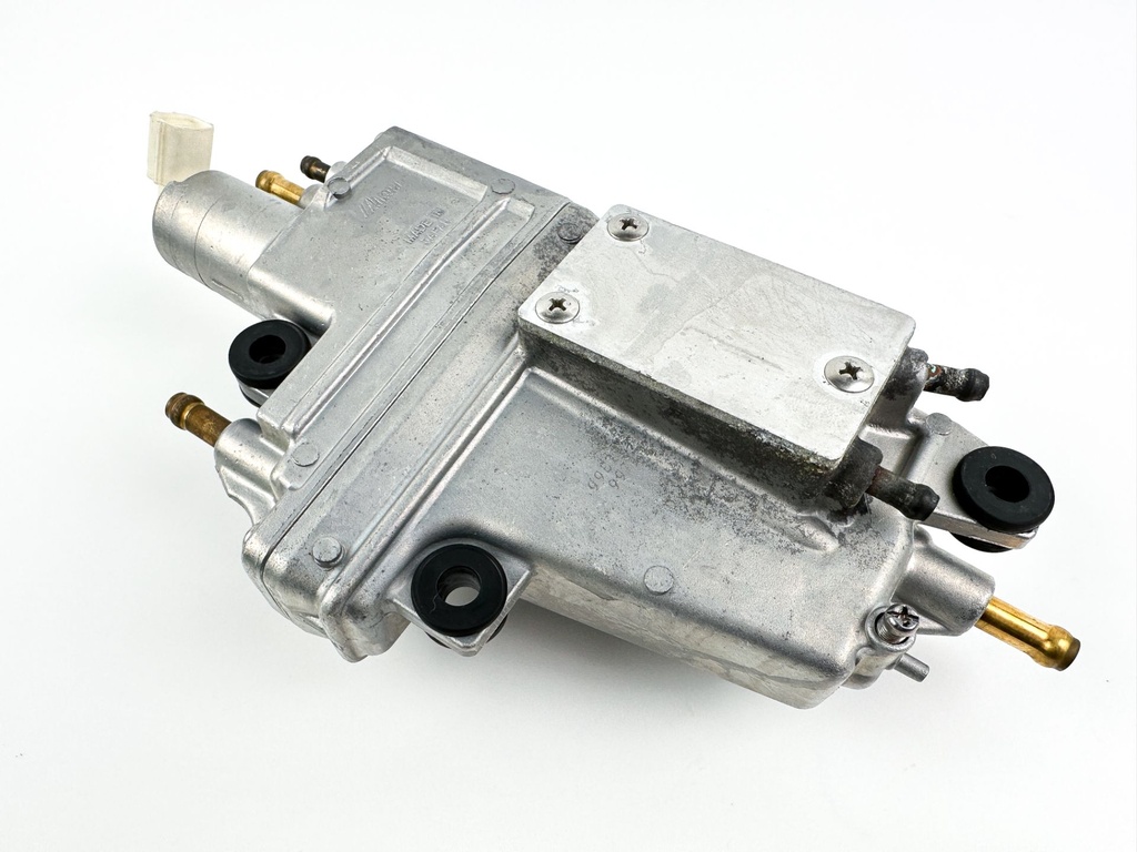 2000 Evinrude 70 HP 4 Stroke Outboard Vapor Separator Tank VST 15600-99EV2 OEM