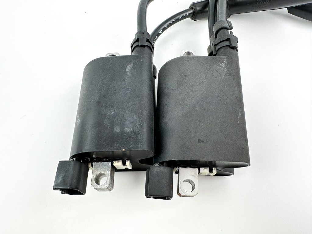 2000 Suzuki 70 HP 4 Stroke Outboard Ignition Coil Set 33420-99E00 Tested