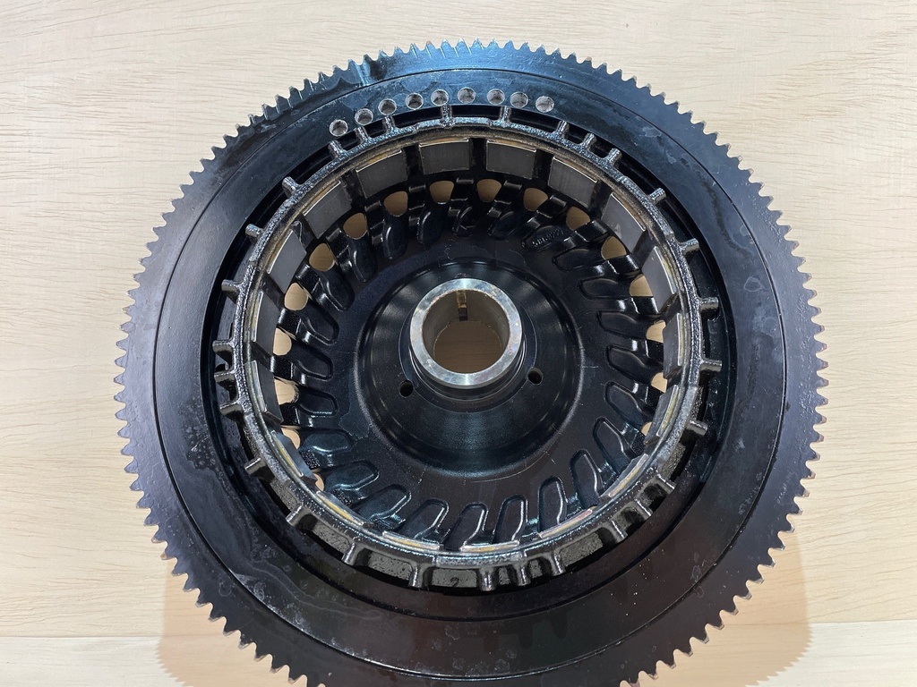 Evinrude Etec 225HP Outboard Engine Flywheel 3.3L 0586966 0586924