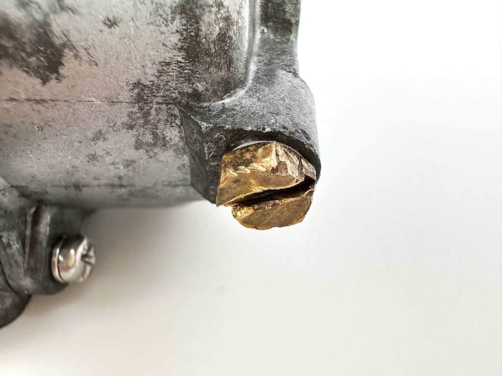 2001 Yamaha 8 HP 4 Stroke Outboard Carburetor 68T-14301-40-00 OEM