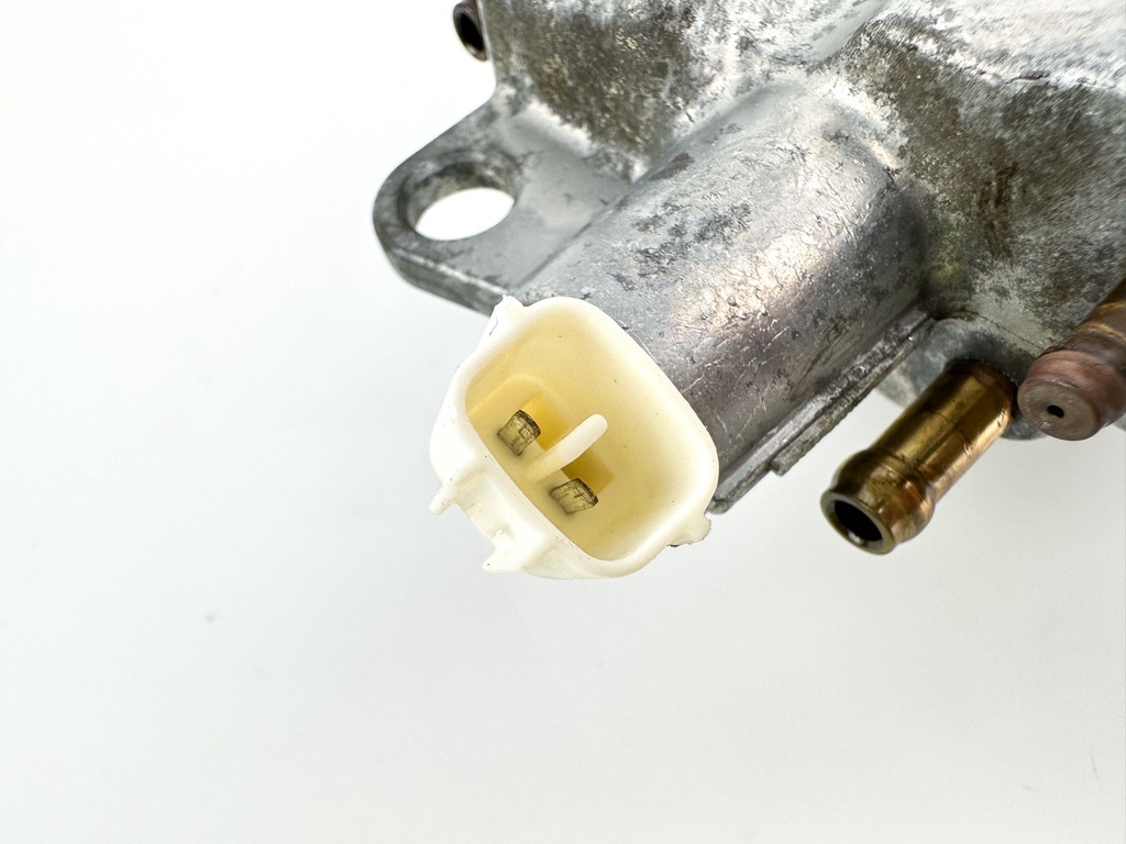 2005 Suzuki 140 HP 4 Stroke Outboard Vapor Separator Tank VST 15600-90J01 OEM