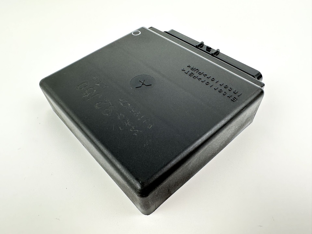 2005 Suzuki 140 HP 4 Stroke Outboard Engine Control Unit ECU 33920-92J50 OEM