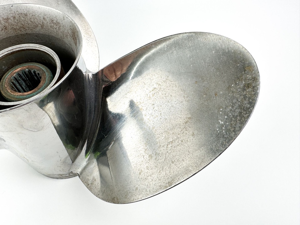 Suzuki Stainless Prop Propeller 3 x 14 x 18P Right Hand Rotation