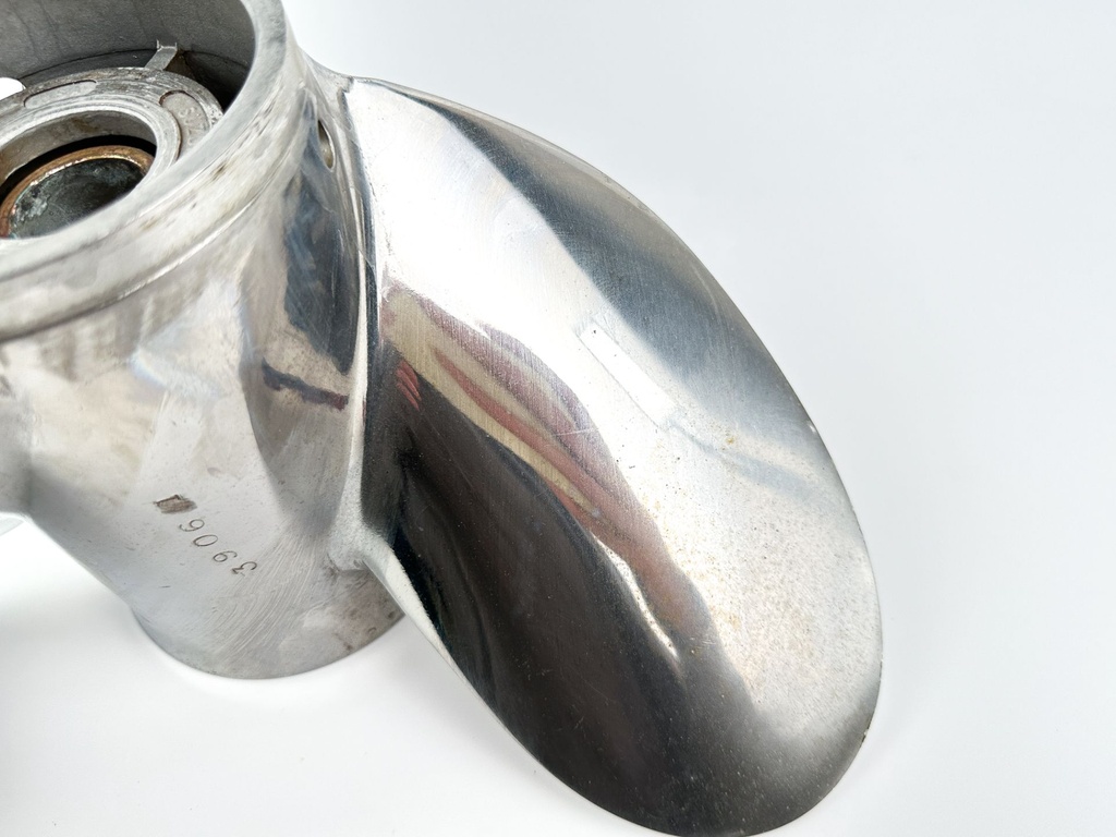 Suzuki Stainless Prop Propeller 3 x 14 x 18P Right Hand Rotation