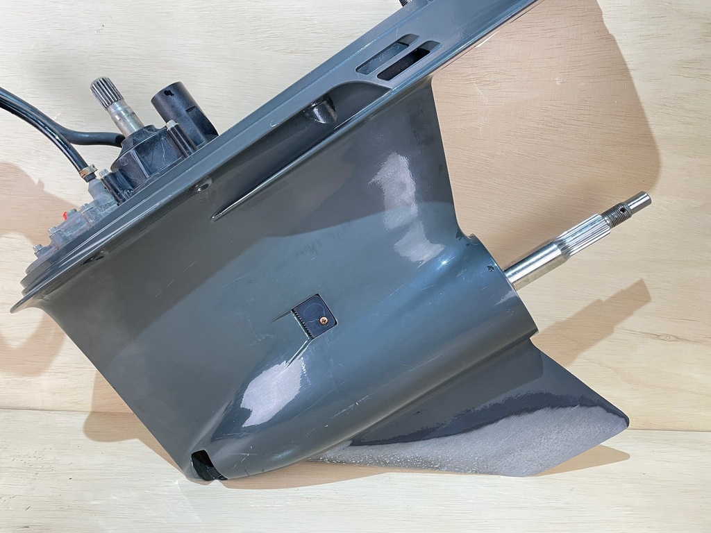 Evinrude Etec G2 200HP 2.7L Outboard Lower Unit Gear Case 5011636 SLX 2:16:1