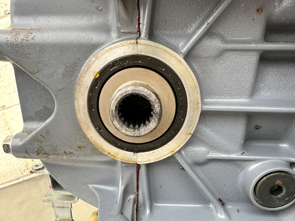 2000 Yamaha 100 HP 4 Stroke Outboard Powerhead 67F-11411-00-00 OEM