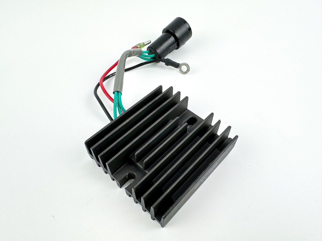 2000 Yamaha 100 HP 4 Stroke Outboard Rectifier & Regulator 67F-81960-00-00 OEM