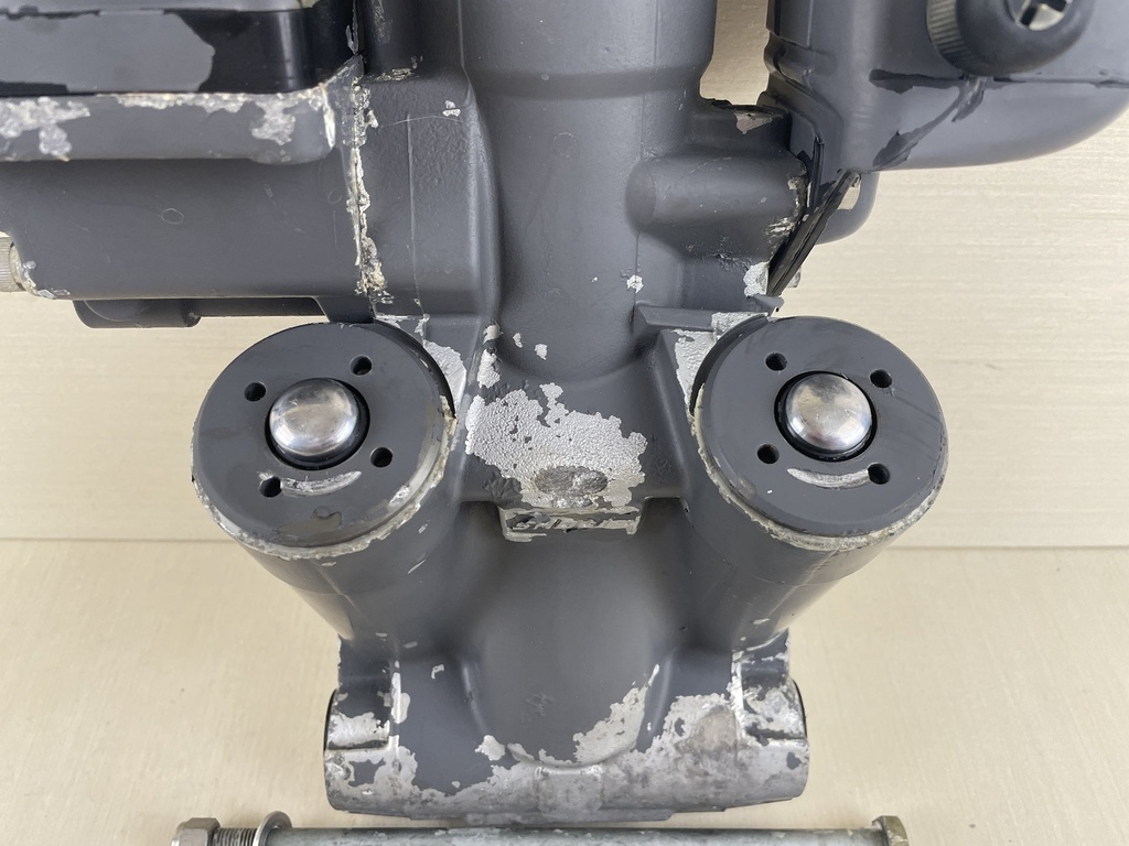 2001 Honda 90HP 4 Stroke Outboard Power Trim Tilt Unit Assembly 56000-ZW1-708