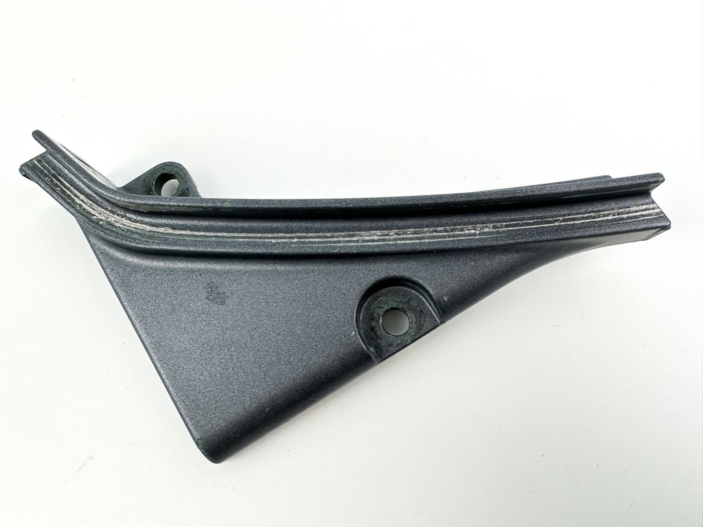 2000 Yamaha 100 HP 4 Stroke Outboard Cable Cover Plate 67F-42738-00-5B OEM