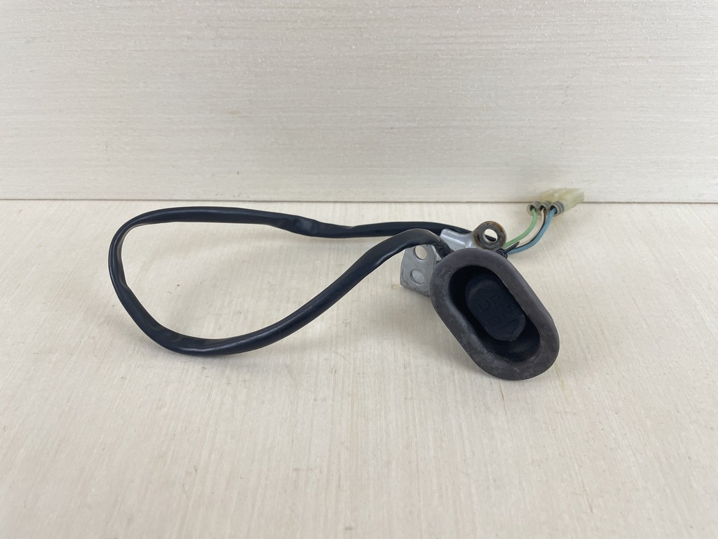 2001 Honda 90HP 4 Stroke Outboard Trim Tilt Switch 35640-ZW1-023