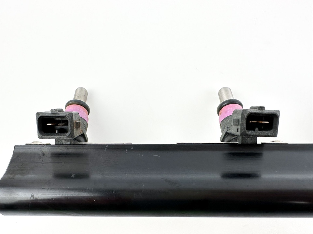 2008 Mercury 300 HP 4 Stroke Outboard Fuel Injector Set W/ Rail 8M0041080 OEM