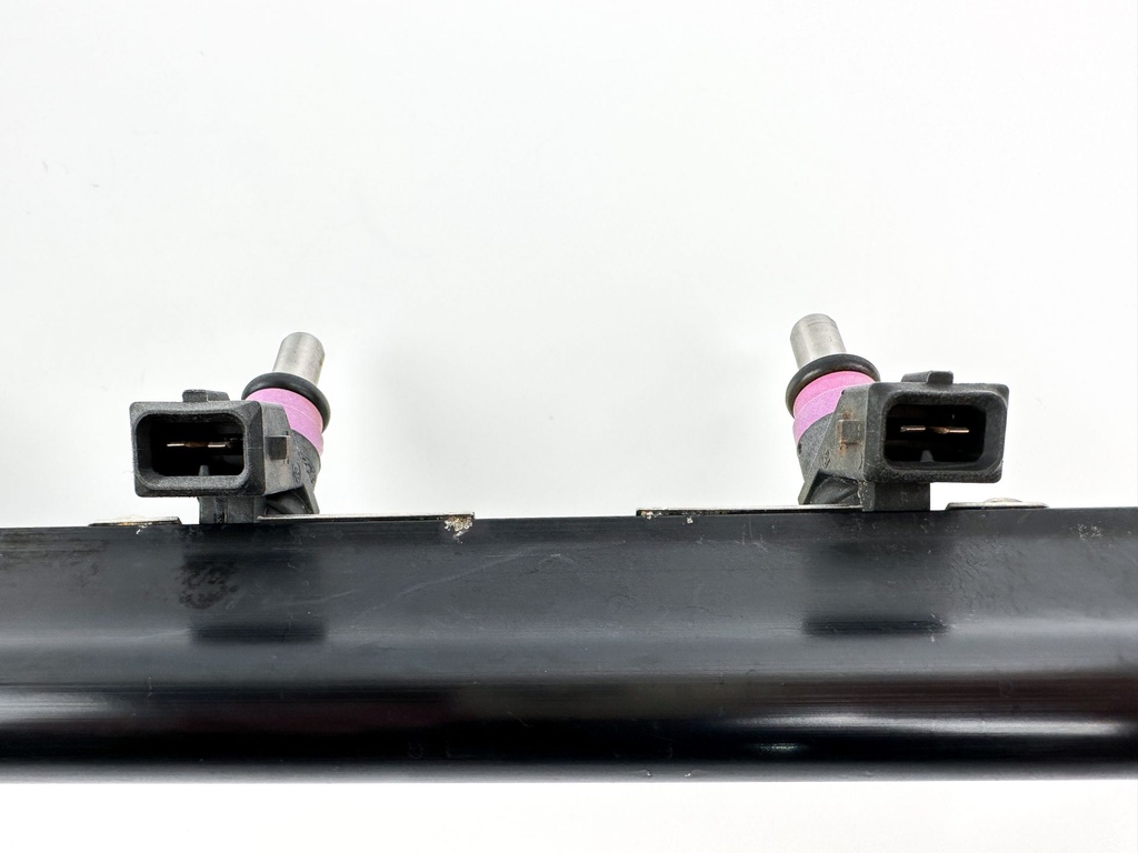 2008 Mercury 300 HP 4 Stroke Outboard Fuel Injector Set W/ Rail 8M0041080 OEM