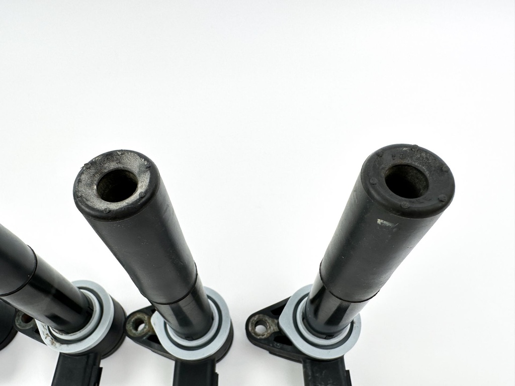 2008 Mercury 300 HP 4 Stroke Outboard Ignition Coil Set 880615T01 OEM