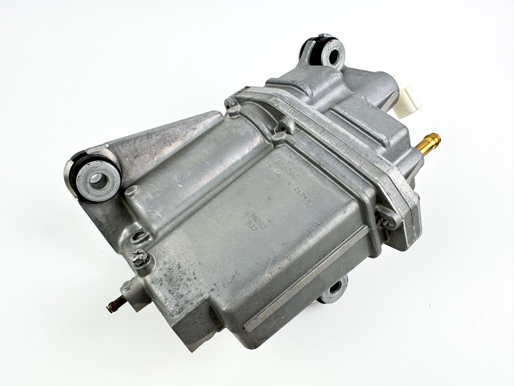 2016 Suzuki 175 HP 4 Stroke Outboard Vapor Separator Tank VST 15600-96J12 OEM