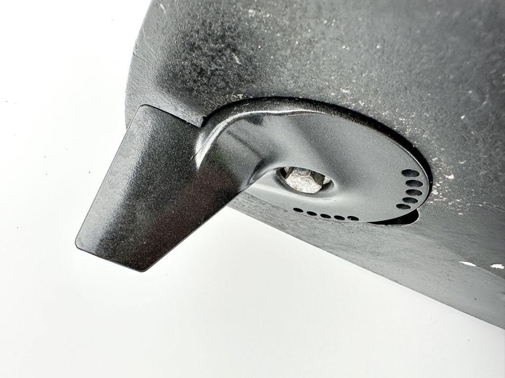 2016 Suzuki 175 HP 4 Stroke Outboard Lower Unit Gear Case 50040-96838-0EP OEM