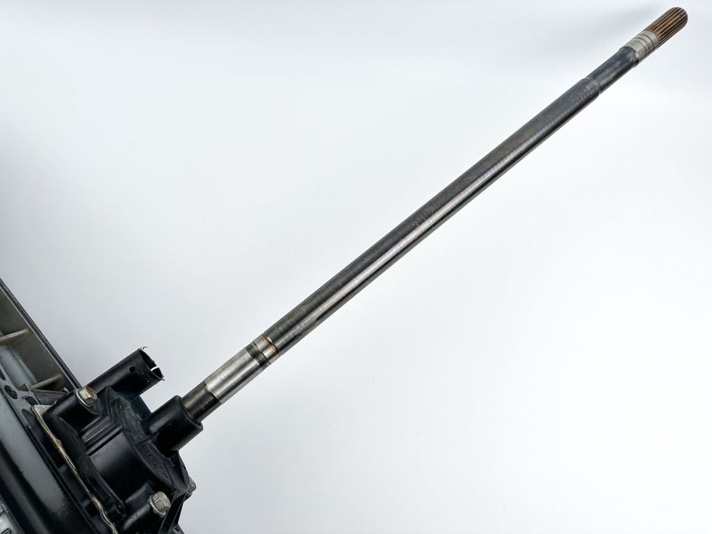 2016 Suzuki 175 HP 4 Stroke Outboard Lower Unit Gear Case 50040-96838-0EP OEM