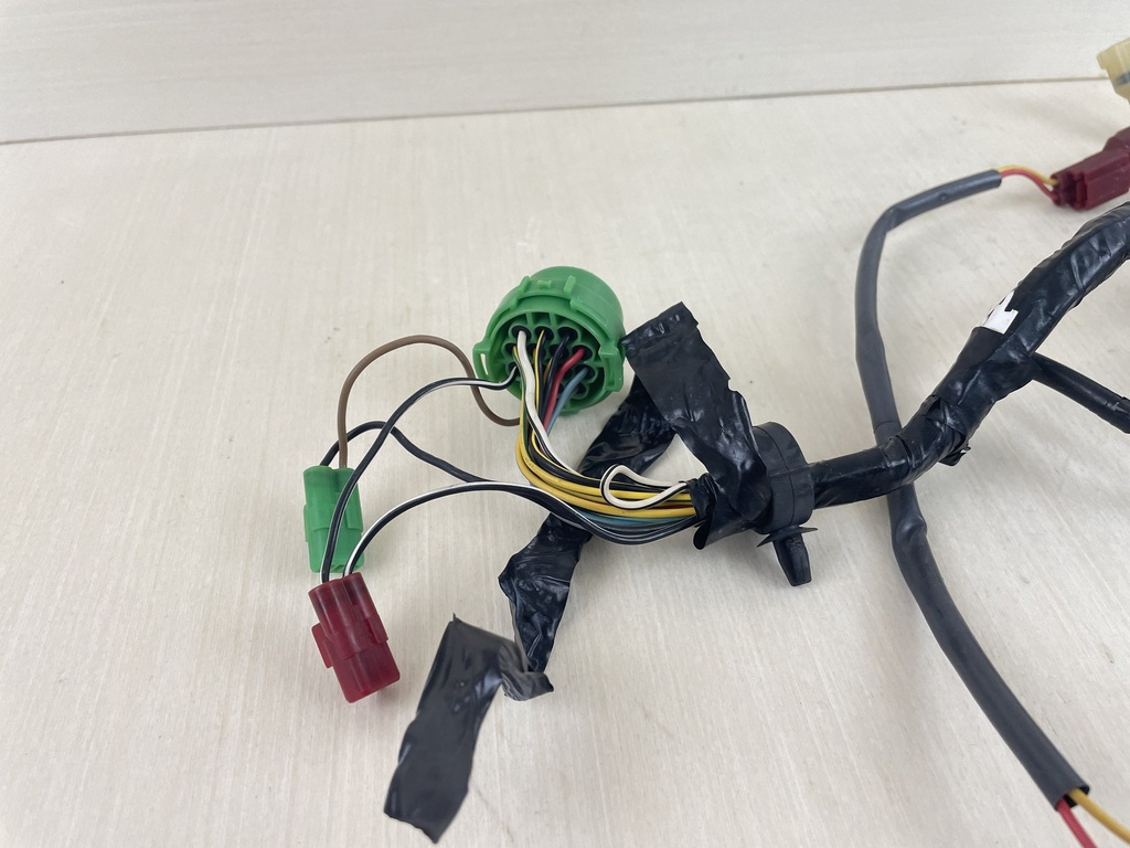 2001 Honda 90HP 4 Stroke Outboard Engine Wire Harness Assembly 32520-ZW1-740