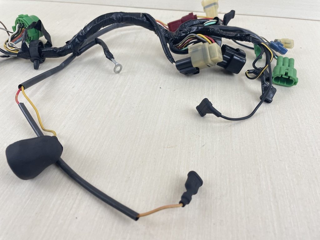 2001 Honda 90HP 4 Stroke Outboard Engine Wire Harness Assembly 32520-ZW1-740