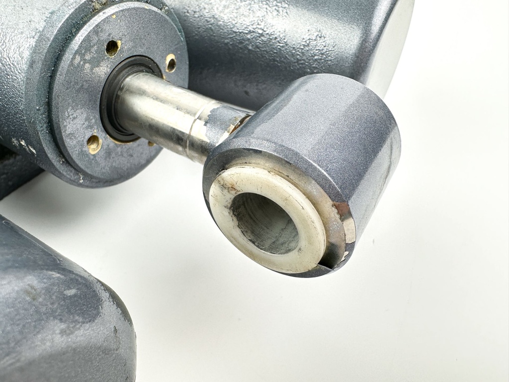 02-18 Yamaha 200 225 250 300 HP 4 Stroke Outboard Power Trim Tilt Unit