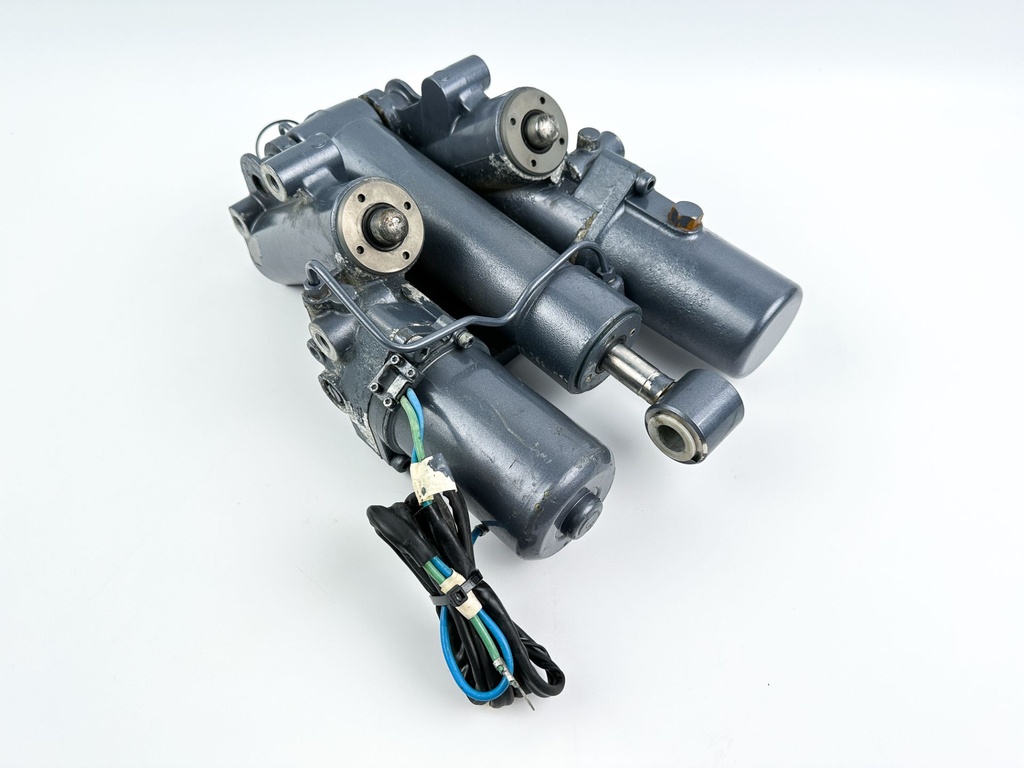 02-18 Yamaha 200 225 250 300 HP 4 Stroke Outboard Power Trim Tilt Unit