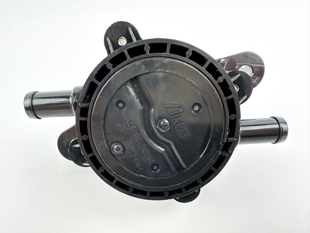 2016 Suzuki 175 HP 4 Stroke Outboard Fuel Pump 15100-96J01 OEM