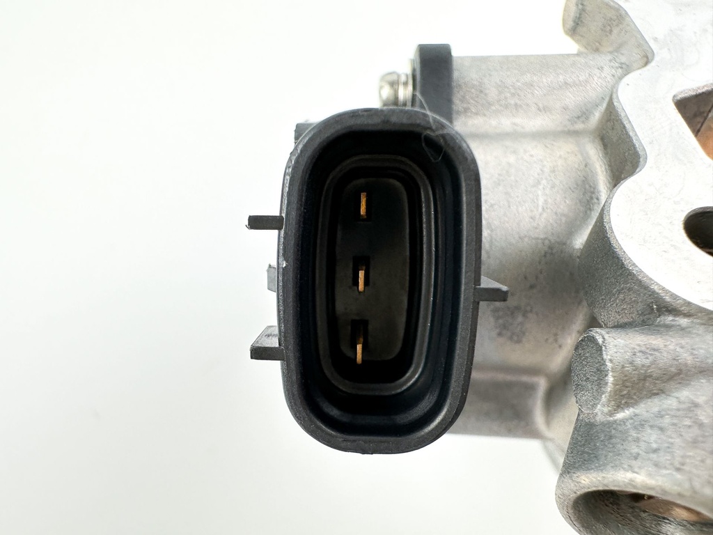 2016 Suzuki 175 HP 4 Stroke Outboard Throttle Body Assembly 13300-96J01 OEM