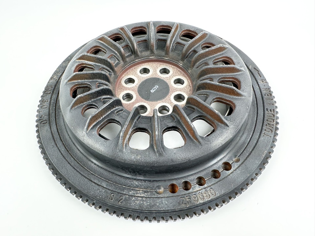 2016 Suzuki 175 HP 4 Stroke Outboard Flywheel 32102-96J02 OEM