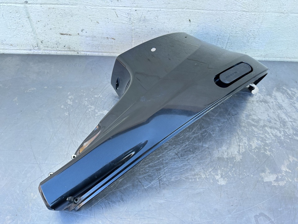 2016 Suzuki 175 HP 4 Stroke Outboard 25" XL Cowling Set Oil Pan Cover