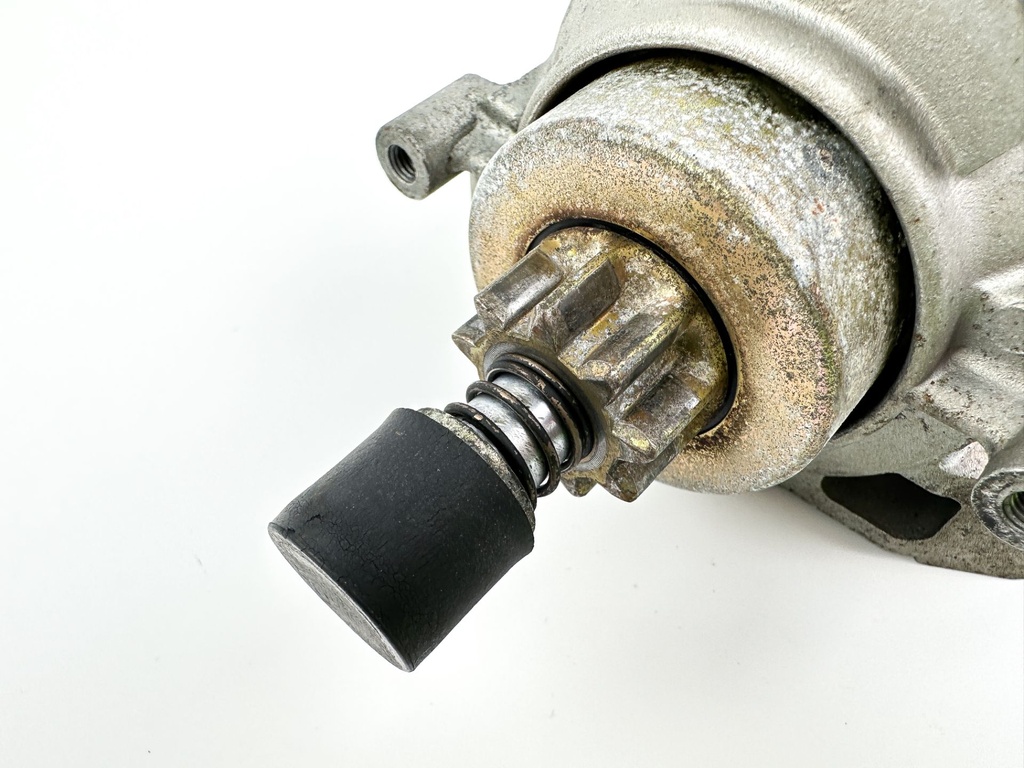 1999 Honda 40 HP 4 Stroke Outboard Starter Motor 31200-ZV5-013 OEM