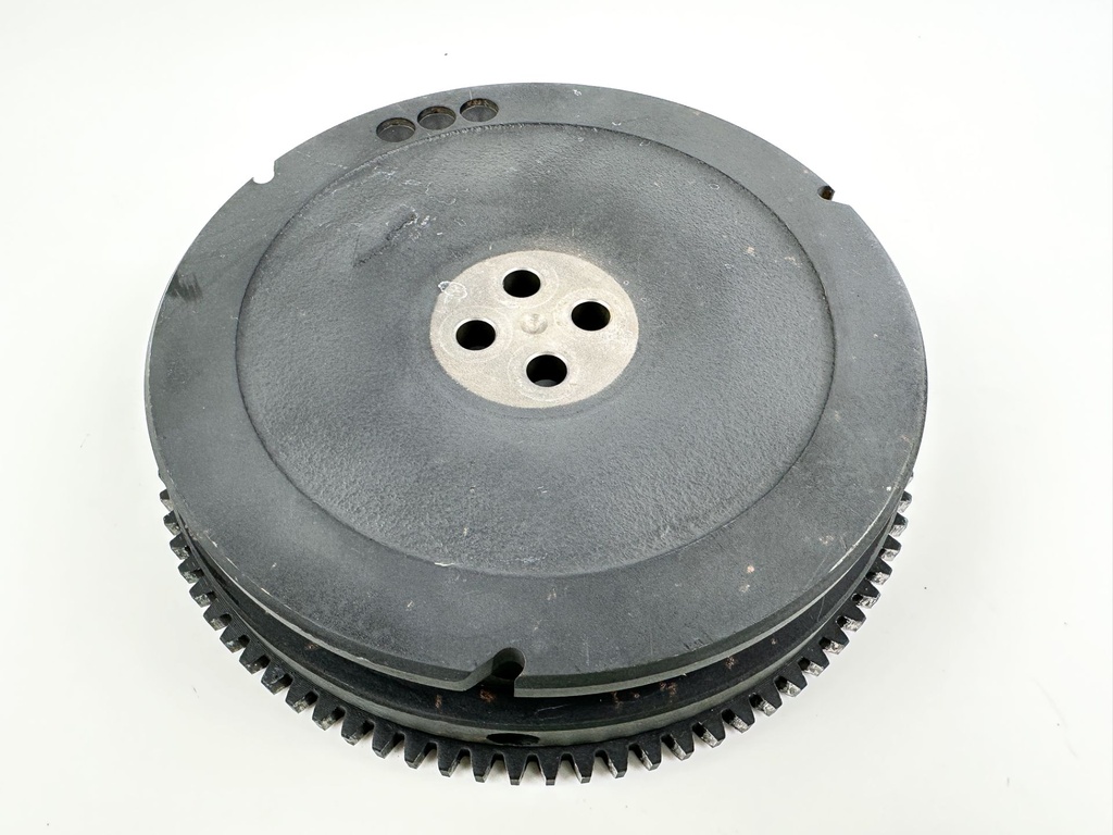 1999 Honda 40 HP 4 Stroke Outboard Flywheel & Charging System 31100-ZV5-680ZA