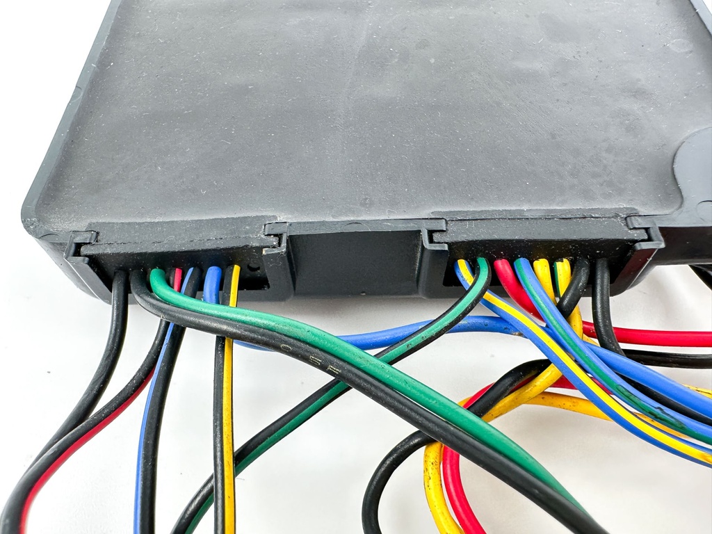 2003 Honda 50 HP 4 Stroke Outboard C.D.I CDI Assembly 30580-ZV5-003 OEM