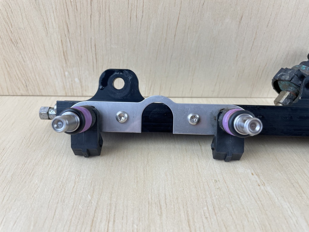 Mercury 275HP Verado Outboard Engine Fuel Injector With Rail 8M0006027 895022A01