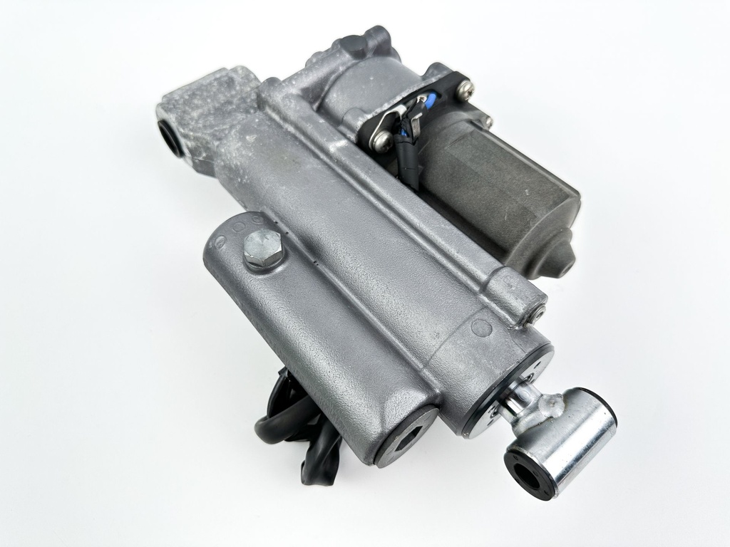 97-03 Honda 40 45 50 HP 4 Stroke Outboard Power Trim Tilt Unit 56000-ZV5-823ZA