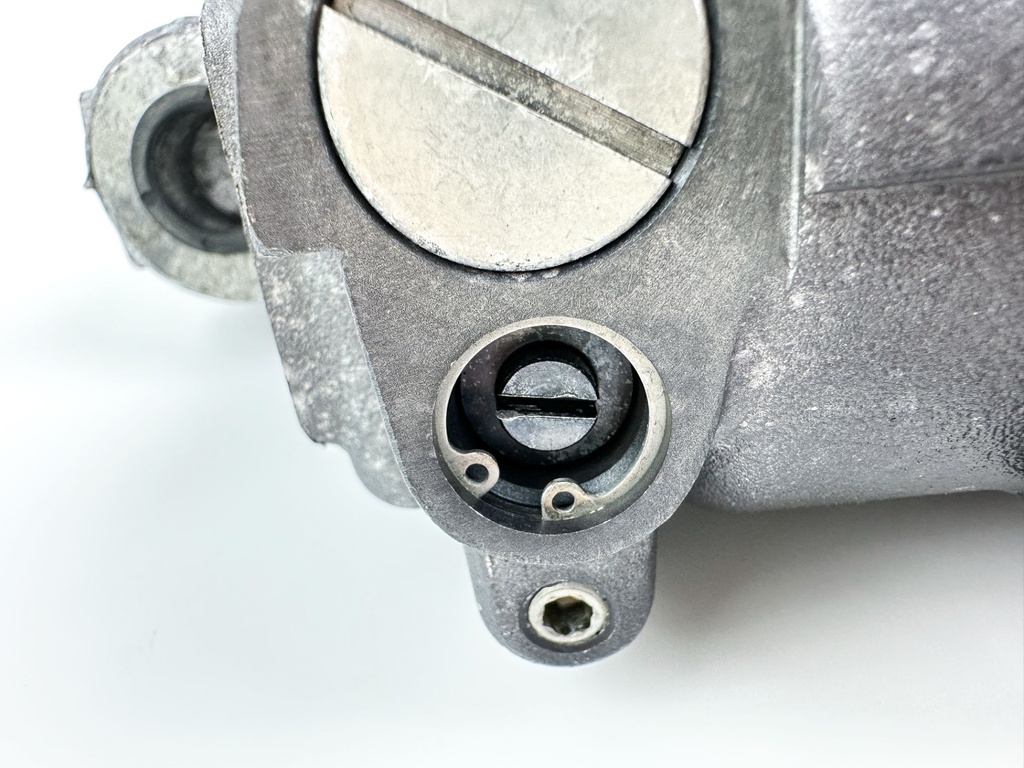 97-03 Honda 40 45 50 HP 4 Stroke Outboard Power Trim Tilt Unit 56000-ZV5-823ZA