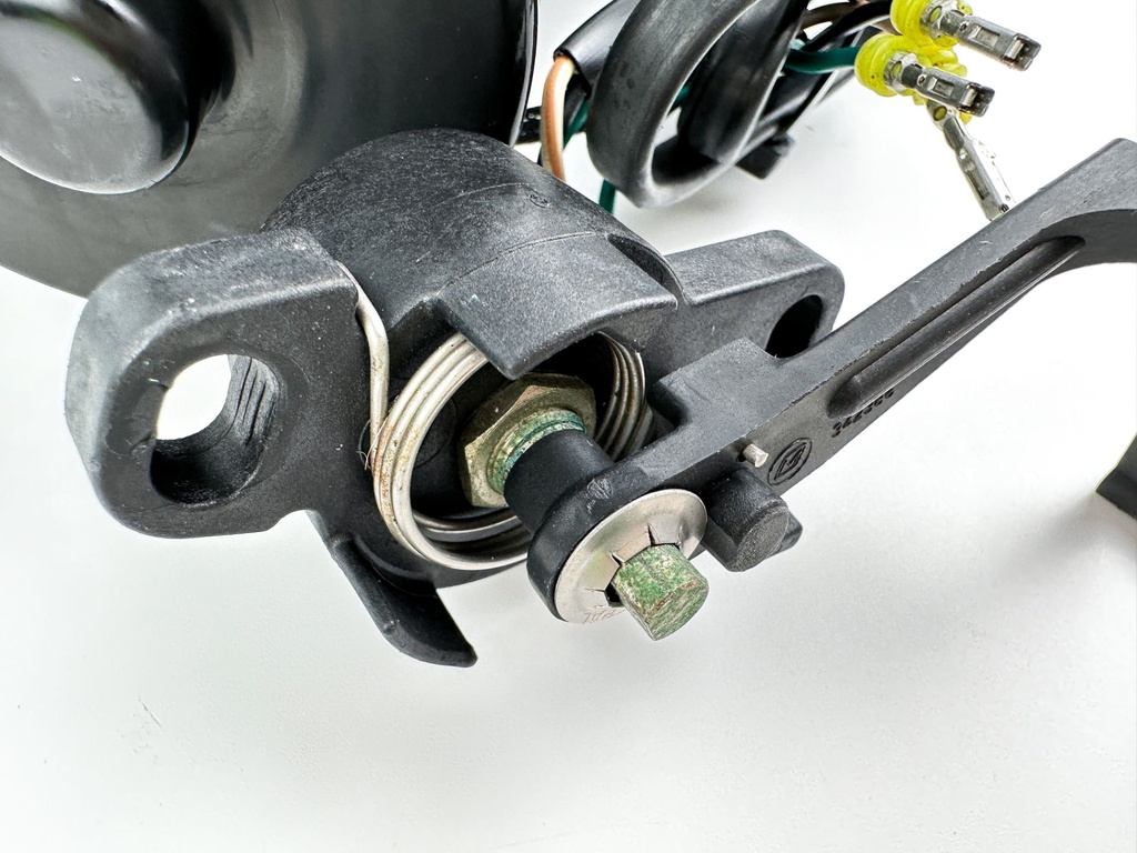 Evinrude Etec 70 90 115 130 HP Outboard Trim & Tilt Assembly 5005756 5008949