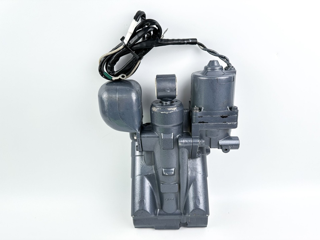 2006 Yamaha 115 HP 4 Stroke Outboard Power Trim Tilt Unit 68V-43800-13-00 OEM