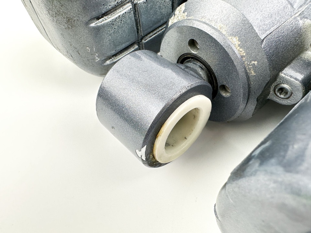 2006 Yamaha 115 HP 4 Stroke Outboard Power Trim Tilt Unit 68V-43800-13-00 OEM