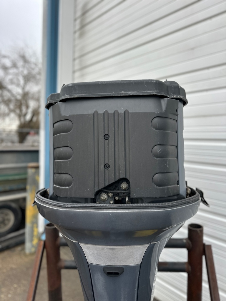 2004 Yamaha 225 HP 4 Stroke Outboard Engine Complete F225TXRC OEM