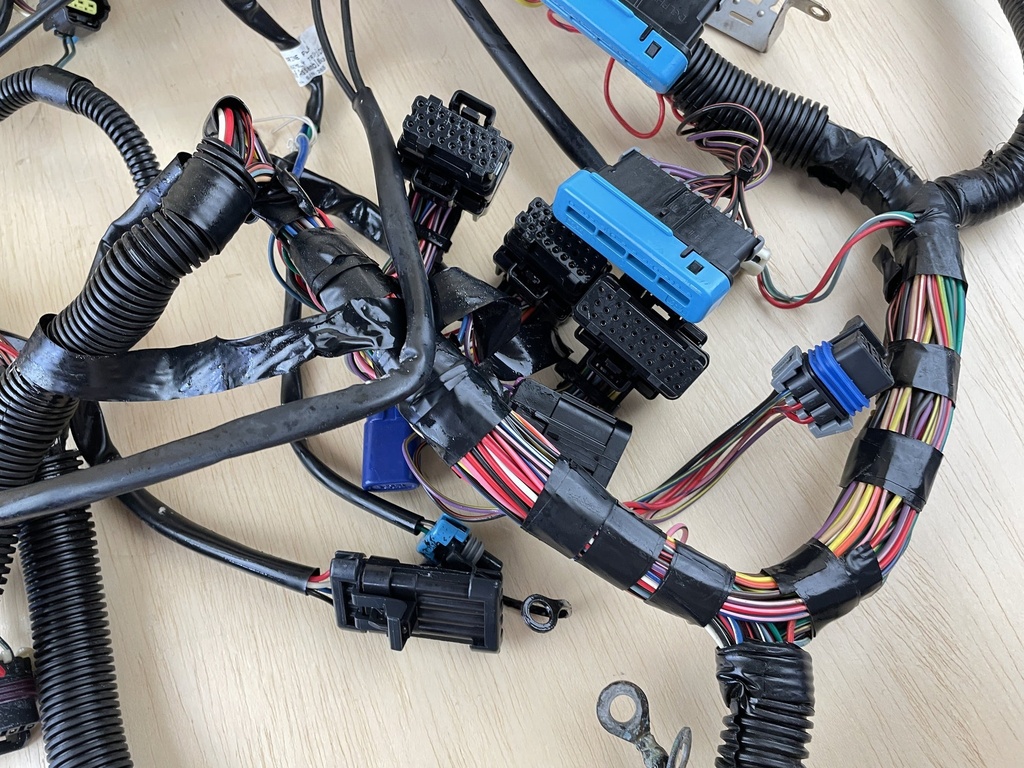 Mercury Verado 250HP Outboard Engine Wiring Harness Assembly 880616T04