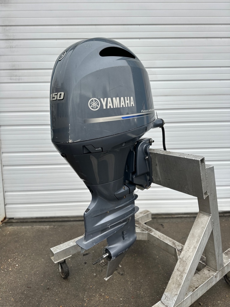 2015 Yamaha 150HP 4 Stroke Outboard Engine W/ 25" Shaft - Serviced