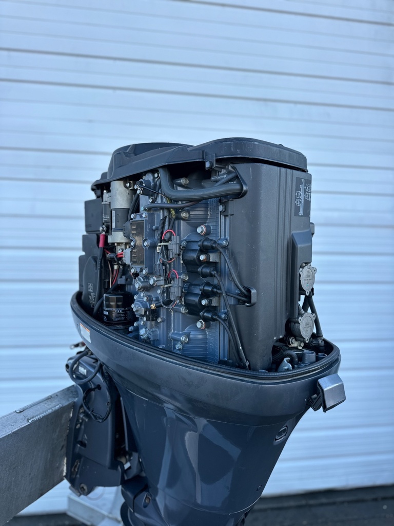 2010 Yamaha F150 150HP 4 Stroke Outboard Engine W/ 25" Shaft 987 Hours
