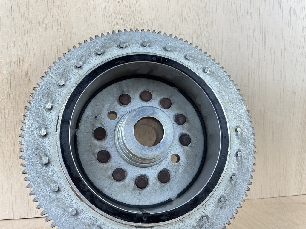 2006 Yamaha 250HP 4 Stroke Flywheel Rotor Assembly 6P2-81450-00-00