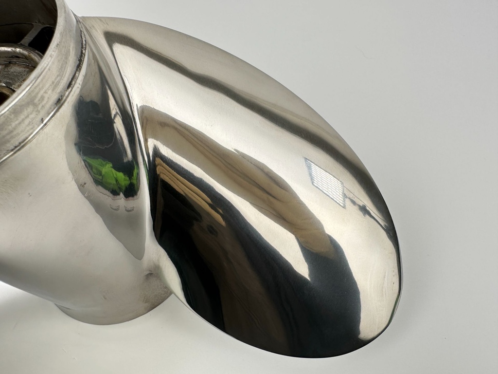 Evinrude Johnson Rebel Prop Stainless Steel 15 1/4 x 19P RH Standard 763570